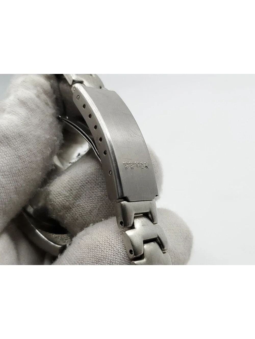 Mudd Heart Shape Dial Quartz Watch New Battery Silver Tone 24mm